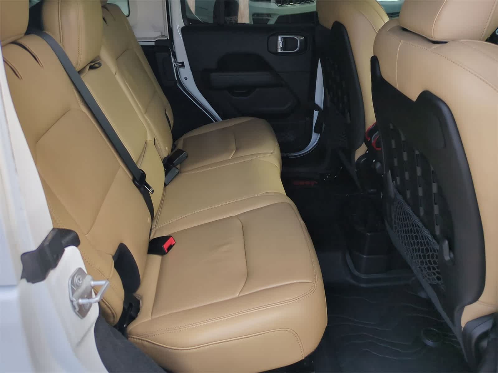 Thumbnail: 2018 Jeep Wrangler - 20