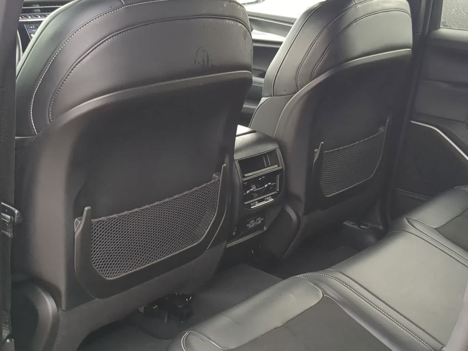 Thumbnail: 2022 Jeep Grand Cherokee - 18