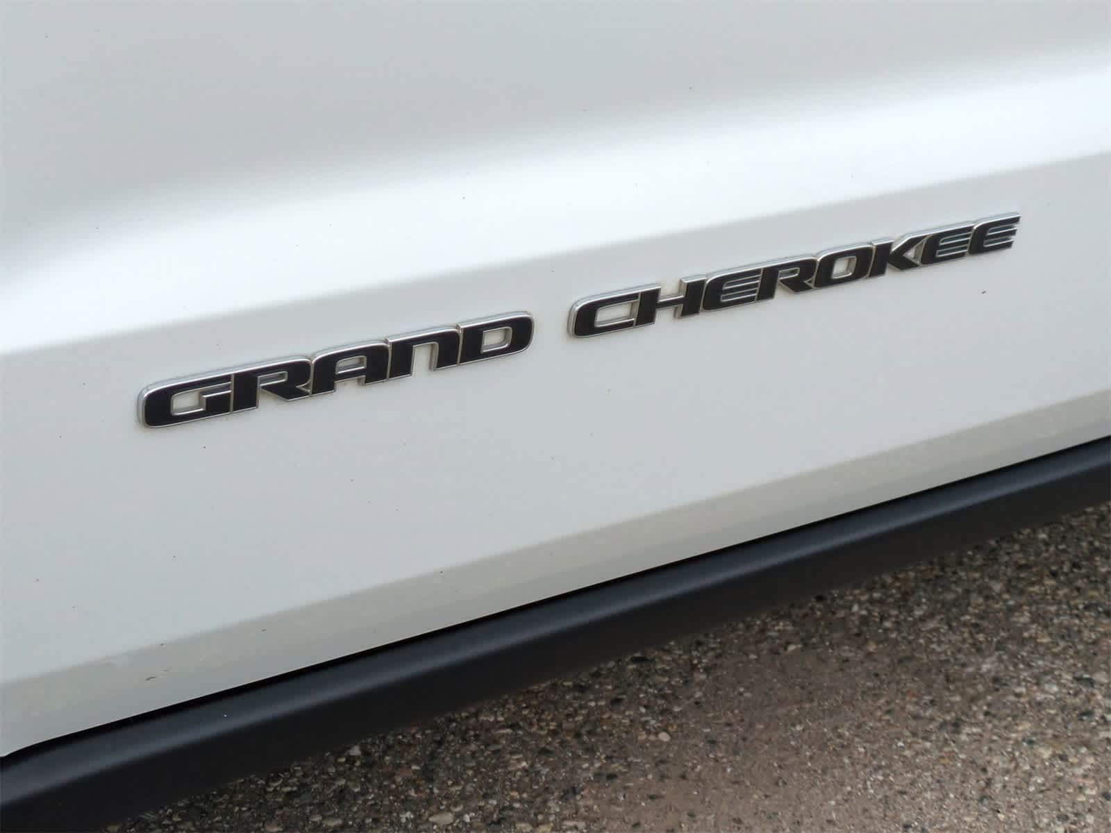 Thumbnail: 2021 Jeep Grand Cherokee - 13