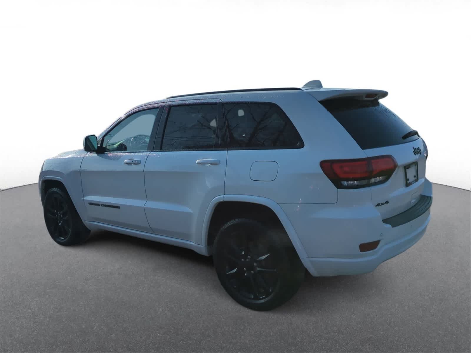 Thumbnail: 2020 Jeep Grand Cherokee - 6