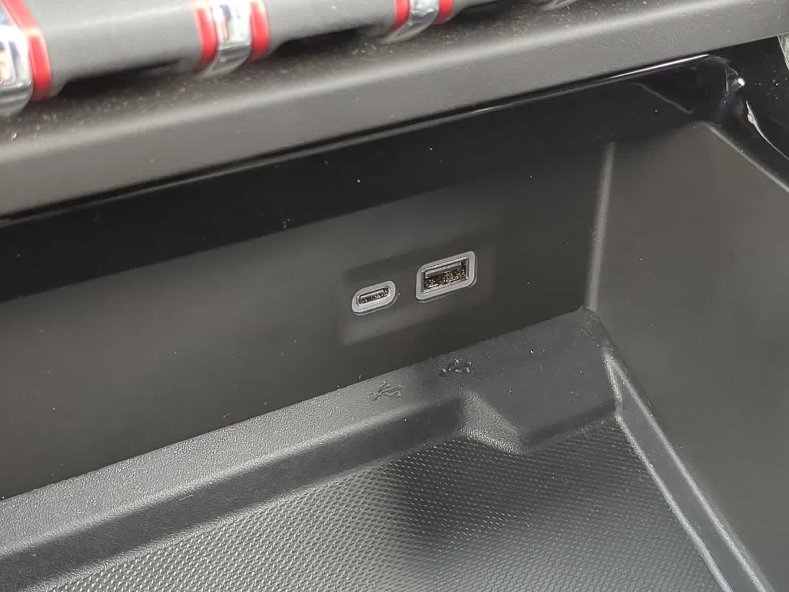 Thumbnail: 2025 GMC Yukon - 29