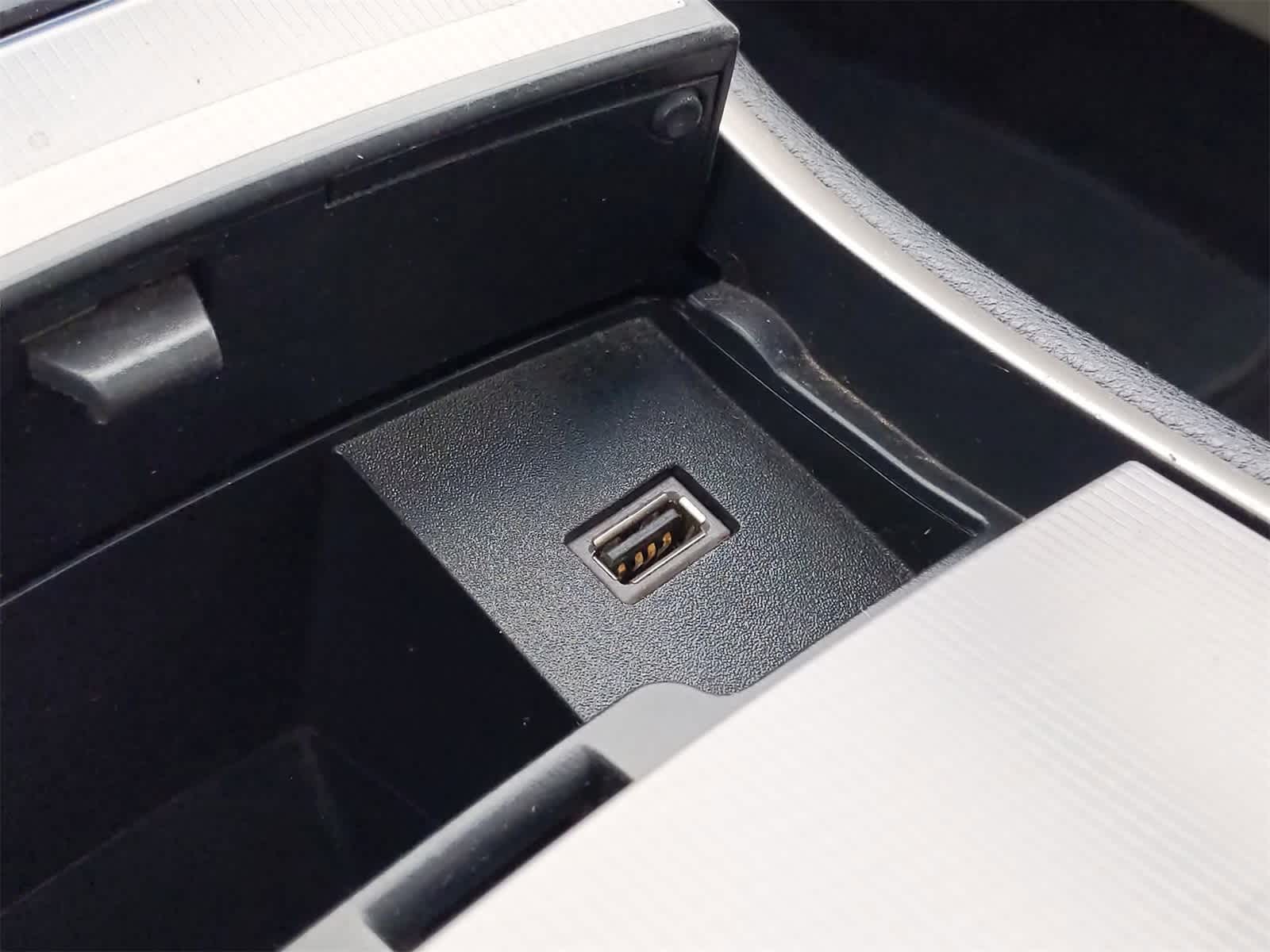 Thumbnail: 2017 Lincoln MKZ - 31