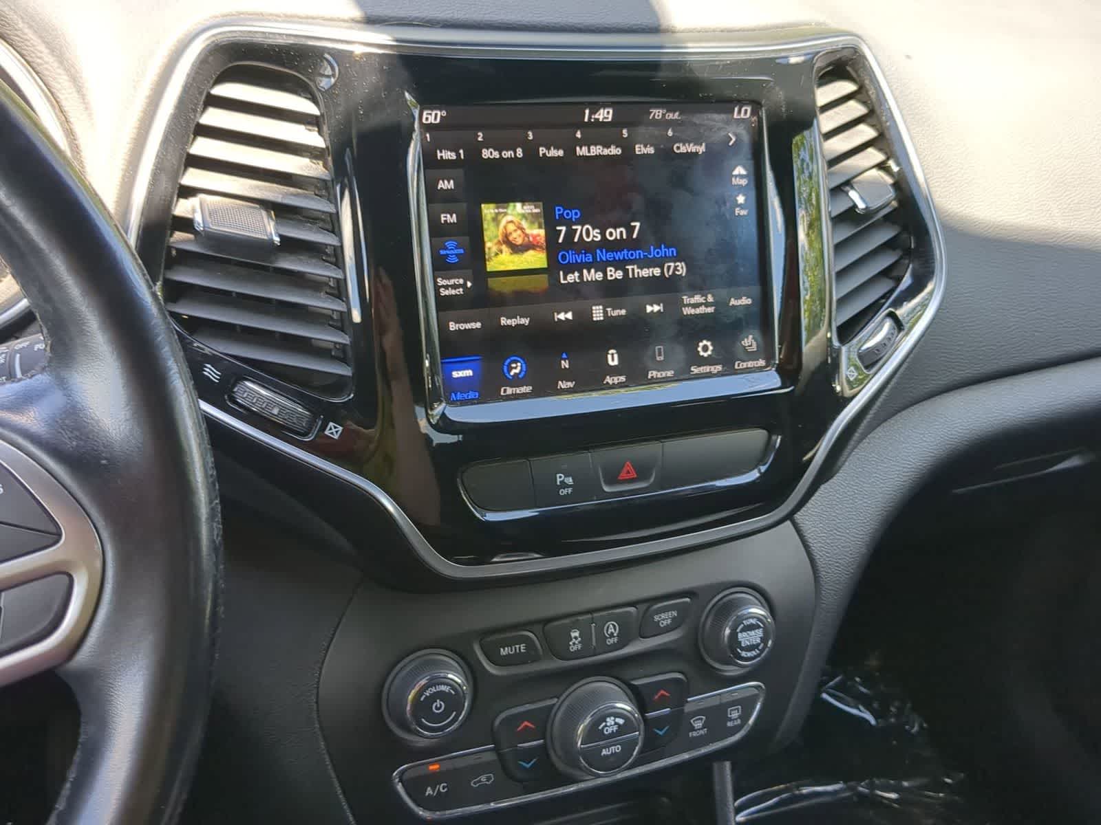 Thumbnail: 2020 Jeep Cherokee - 27