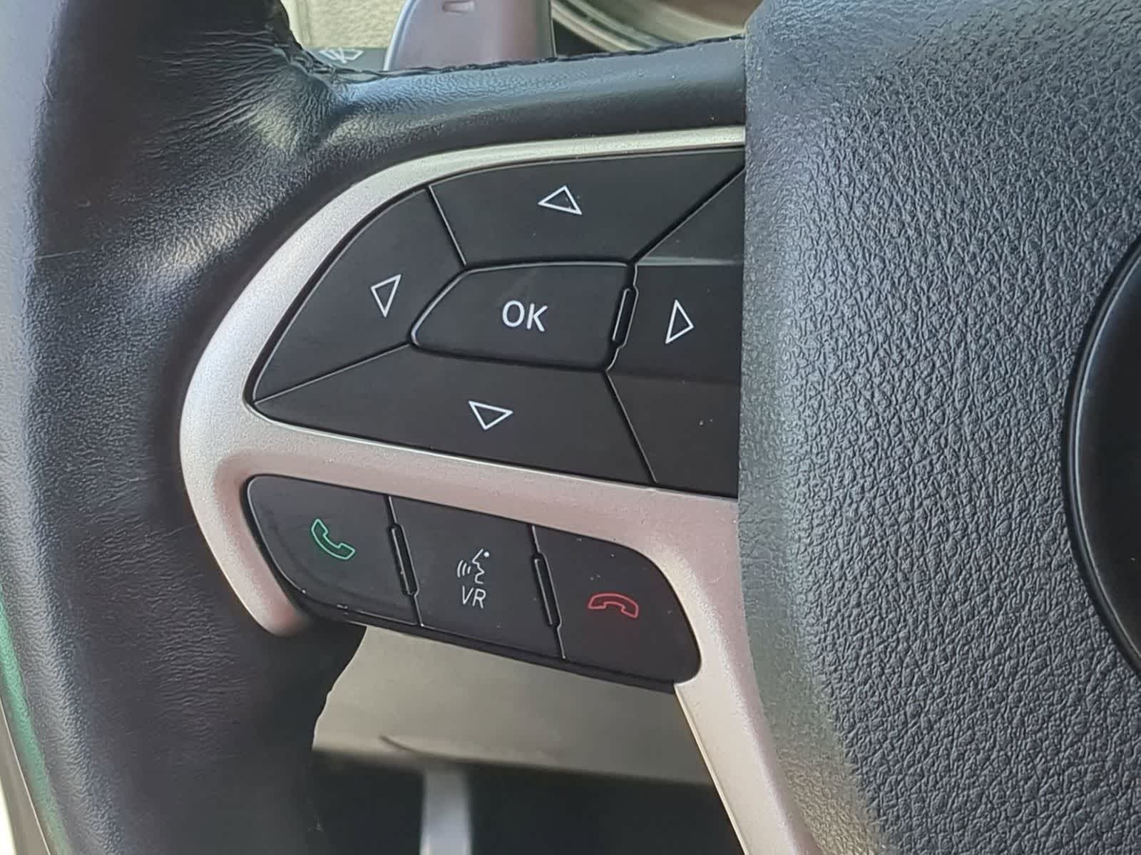 Thumbnail: 2016 Jeep Grand Cherokee - 23