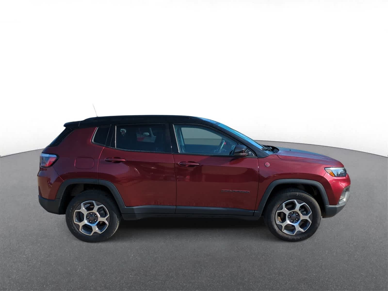 Thumbnail: 2022 Jeep Compass - 9
