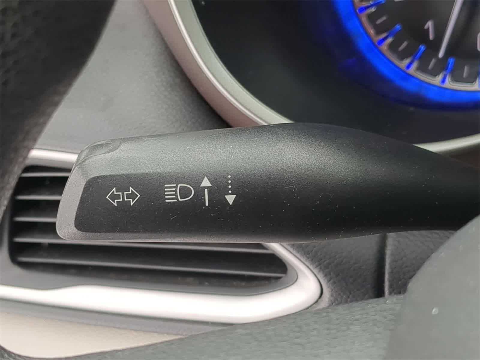 Thumbnail: 2017 Chrysler Pacifica - 35