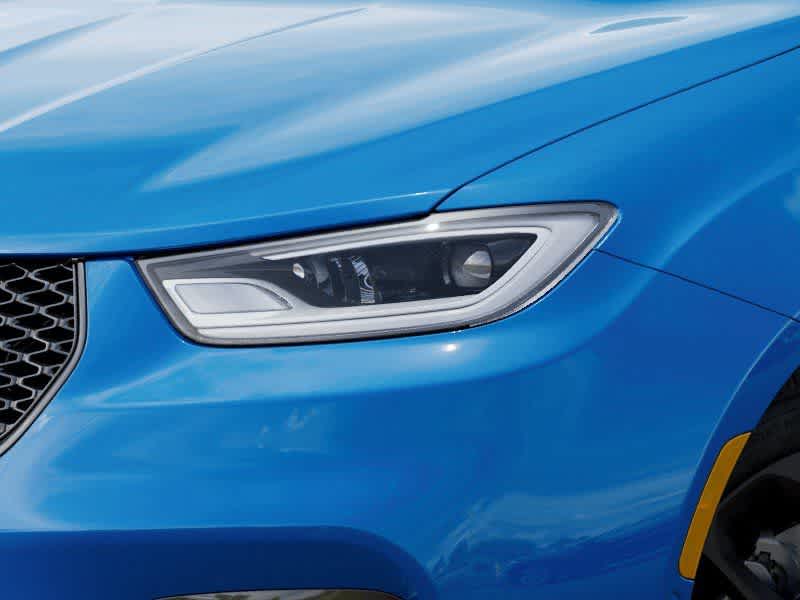 Thumbnail: 2026 Chrysler Pacifica - 10