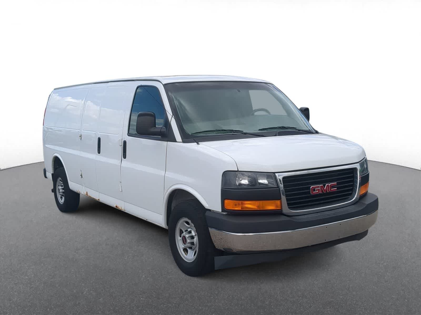 Thumbnail: 2017 GMC Savana - 2