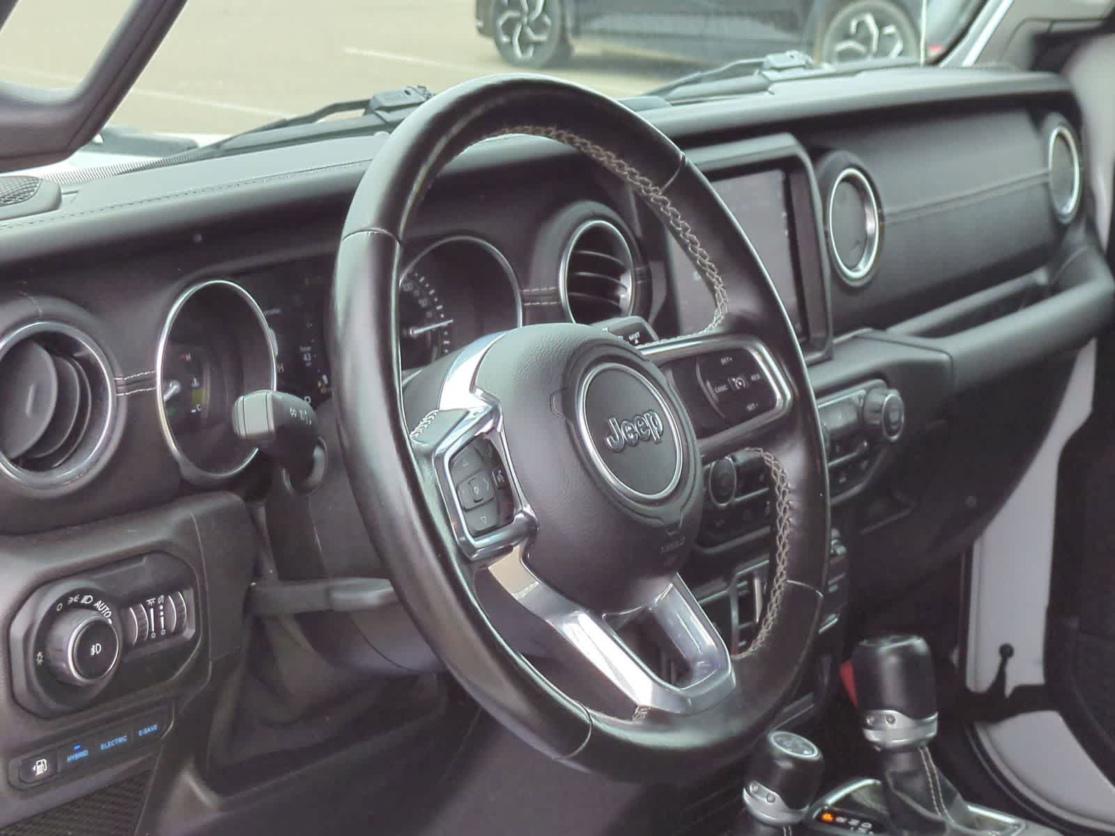 Thumbnail: 2021 Jeep Wrangler - 10