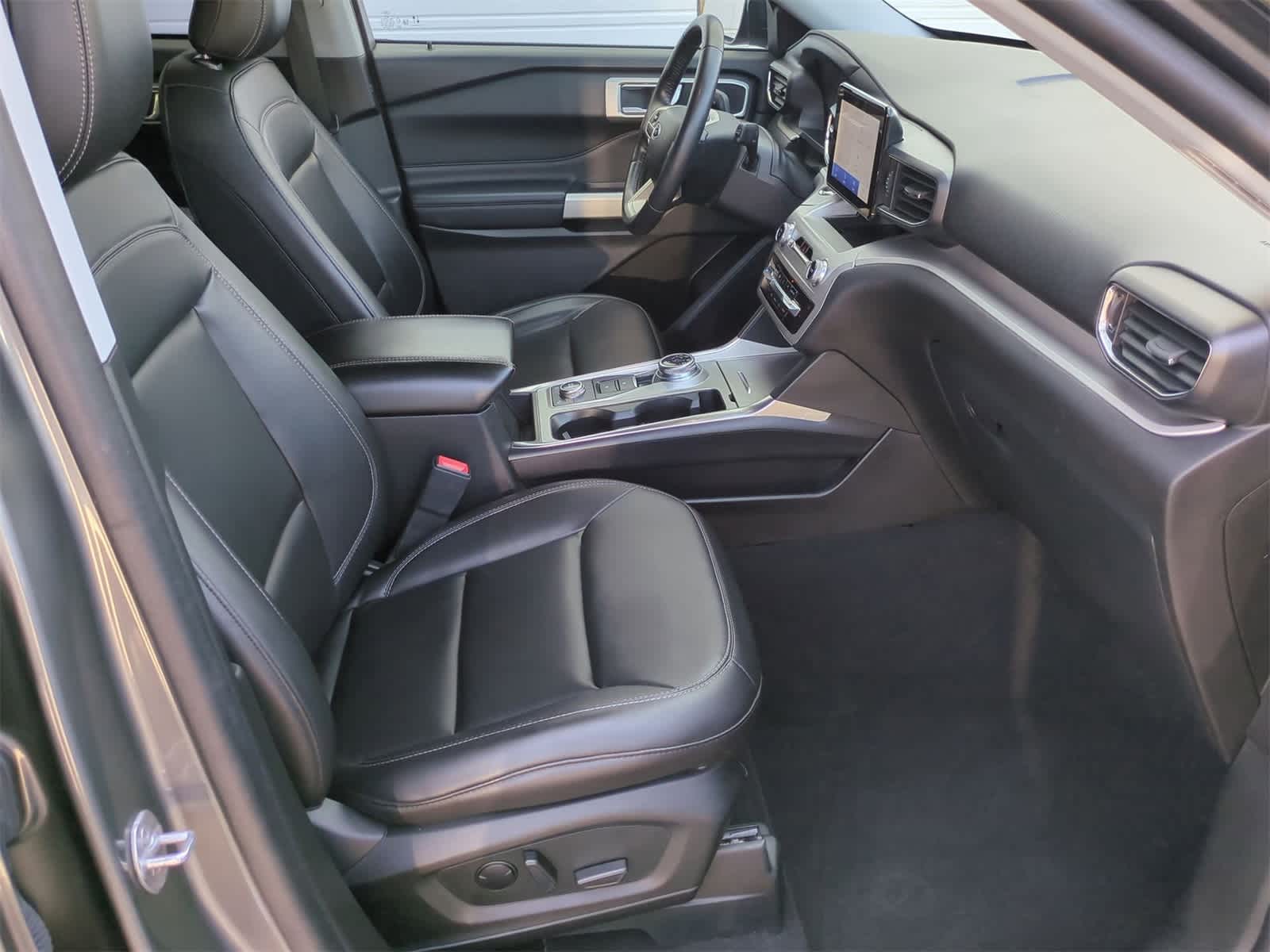Thumbnail: 2023 Ford Explorer - 20