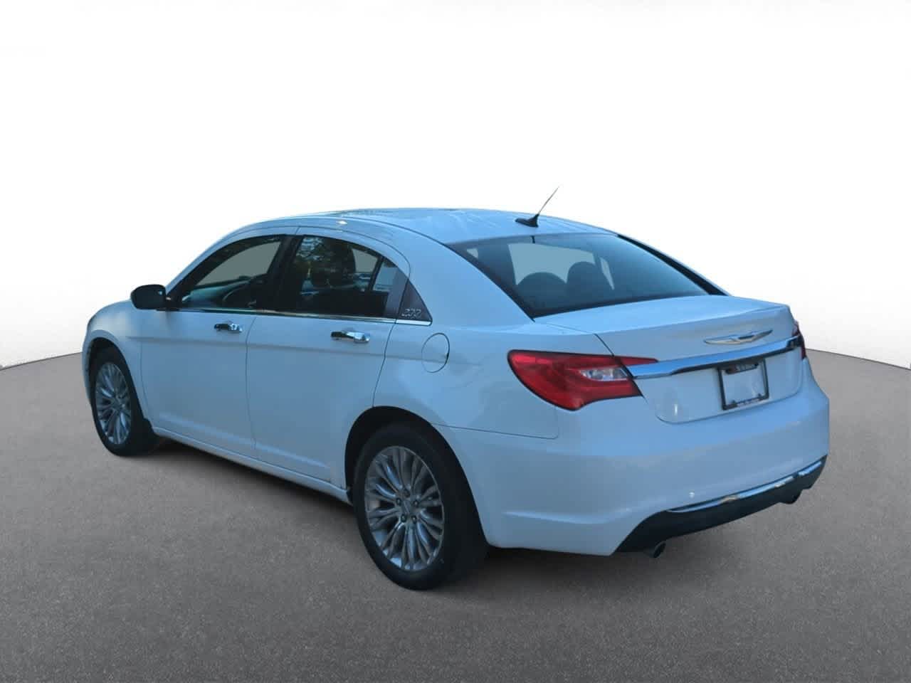 Thumbnail: 2012 Chrysler 200 - 6