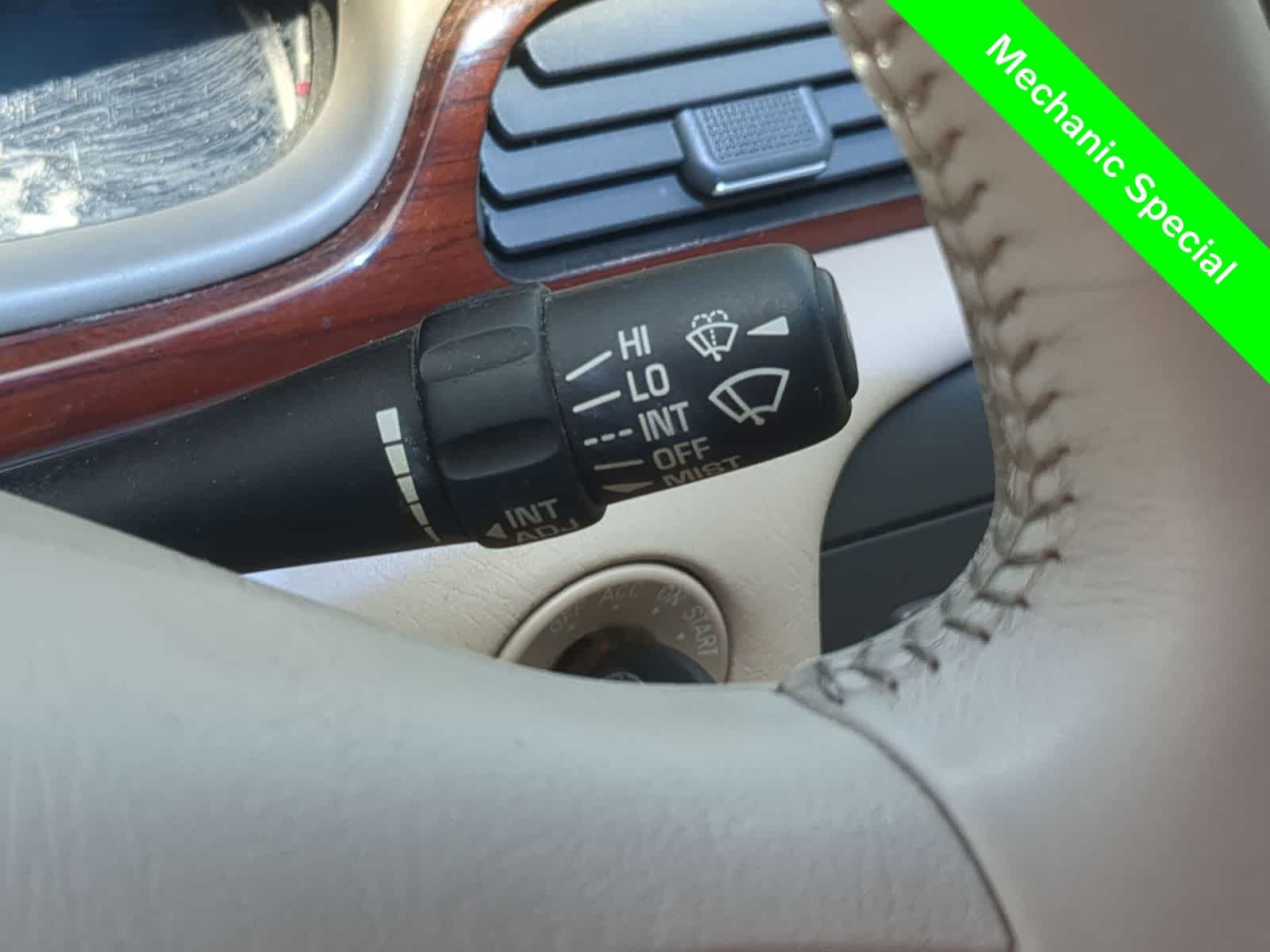 Thumbnail: 2000 Cadillac Seville - 17