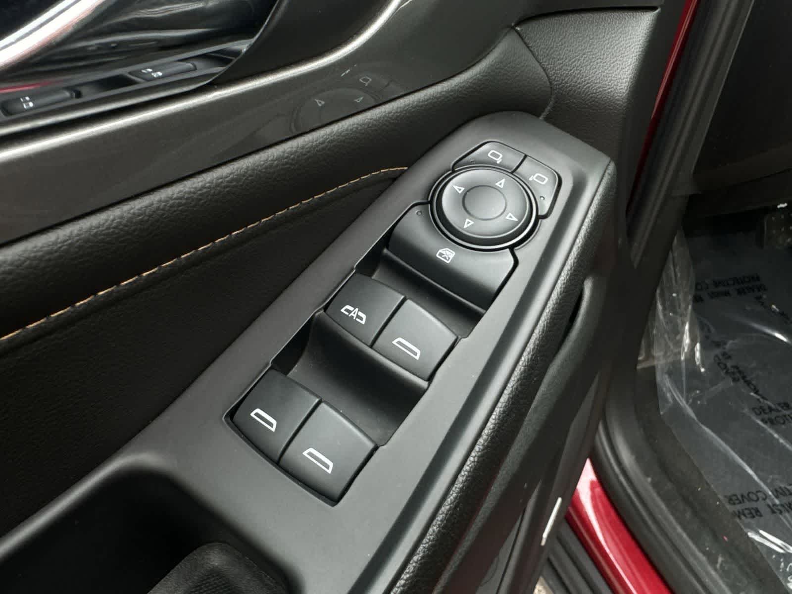 Thumbnail: 2019 Chevrolet Traverse - 18