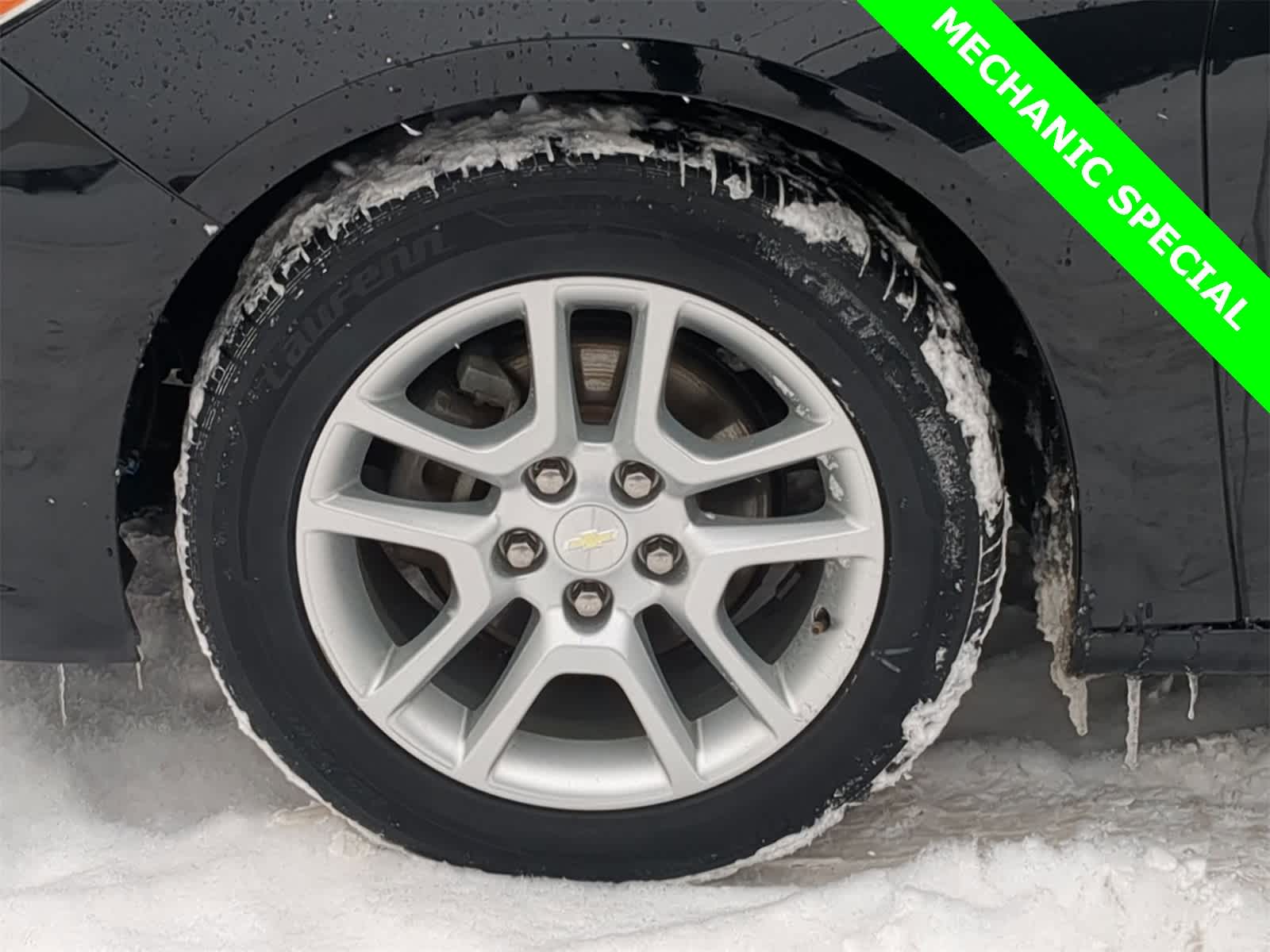 Thumbnail: 2016 Chevrolet Malibu - 21