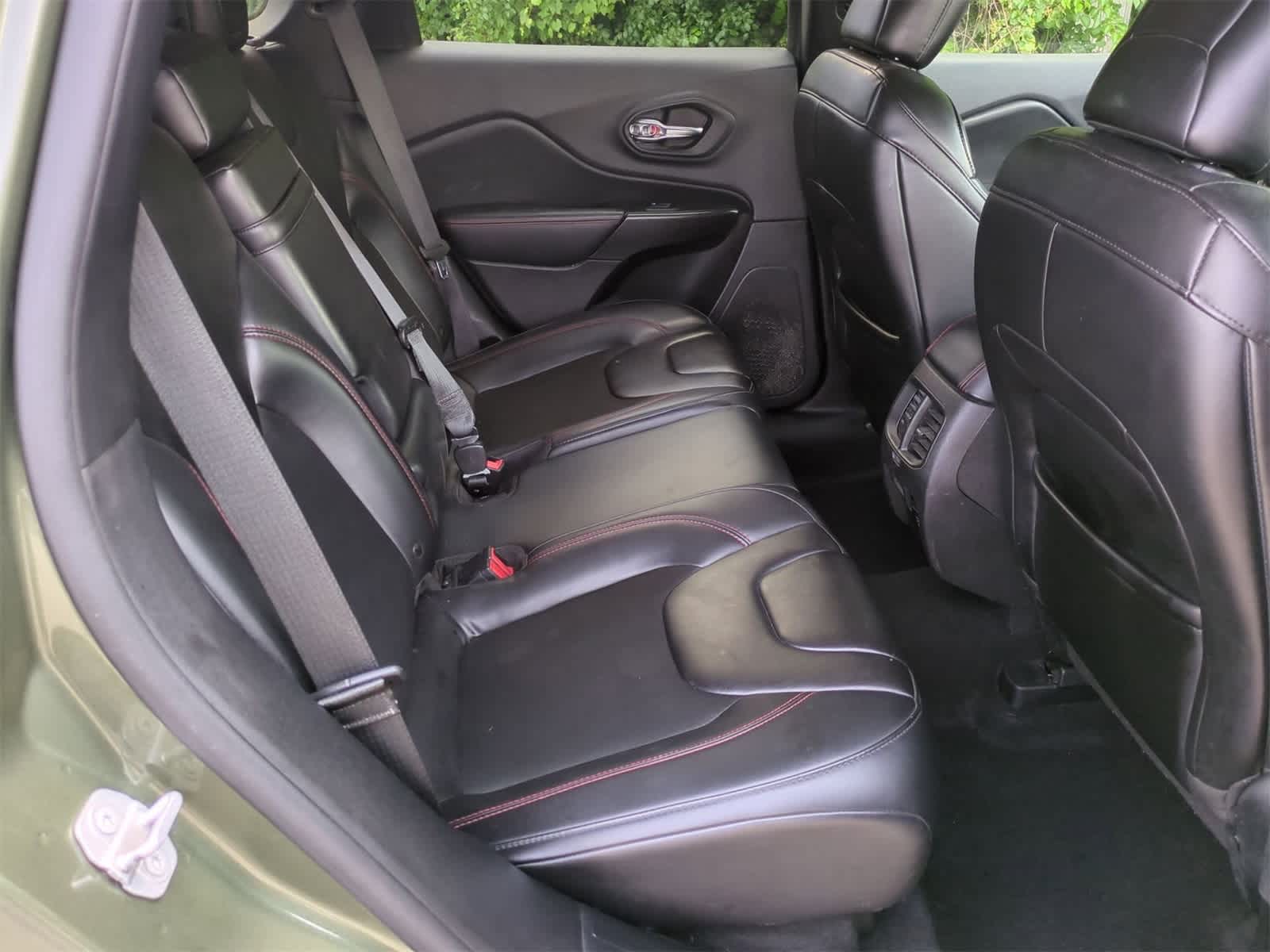 2019 Jeep Cherokee Trailhawk 18