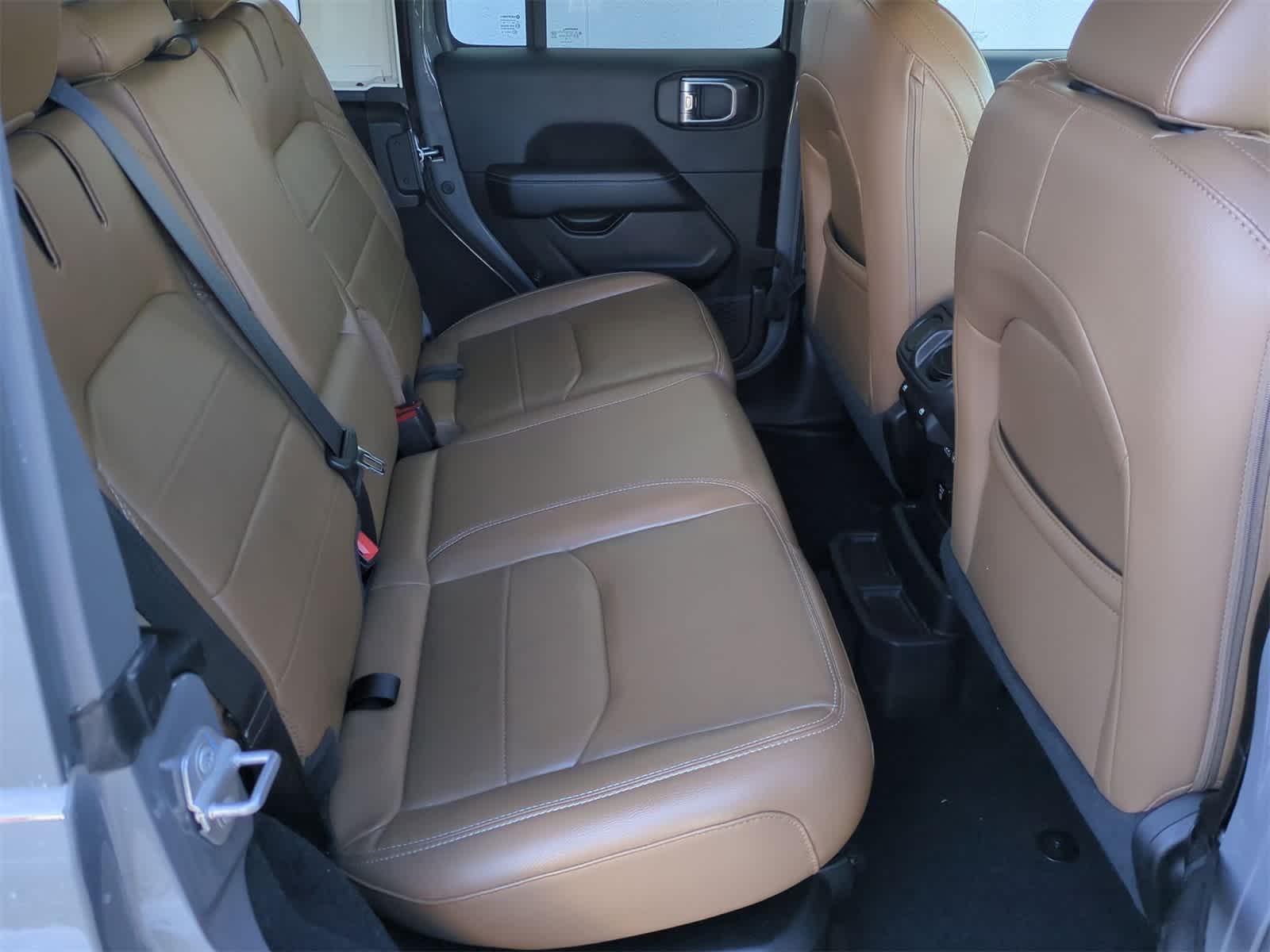 Thumbnail: 2022 Jeep Wrangler - 19