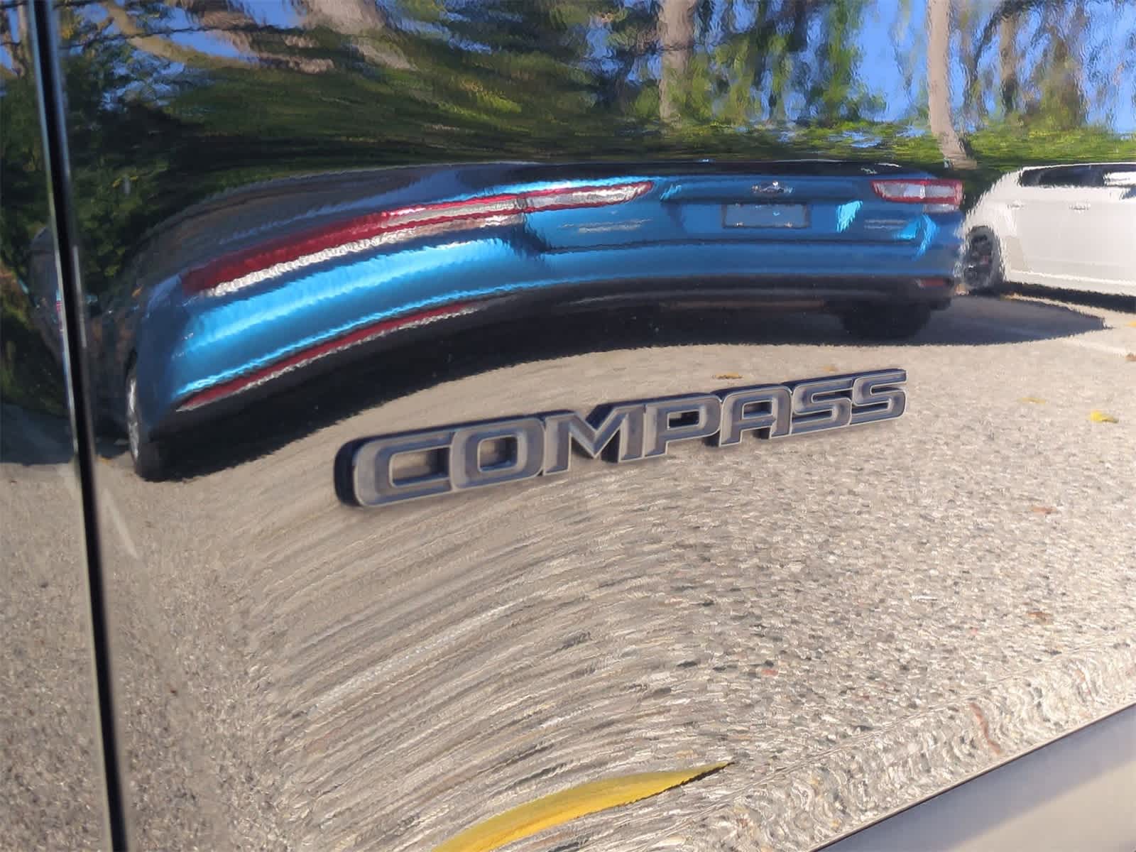 Thumbnail: 2022 Jeep Compass - 13