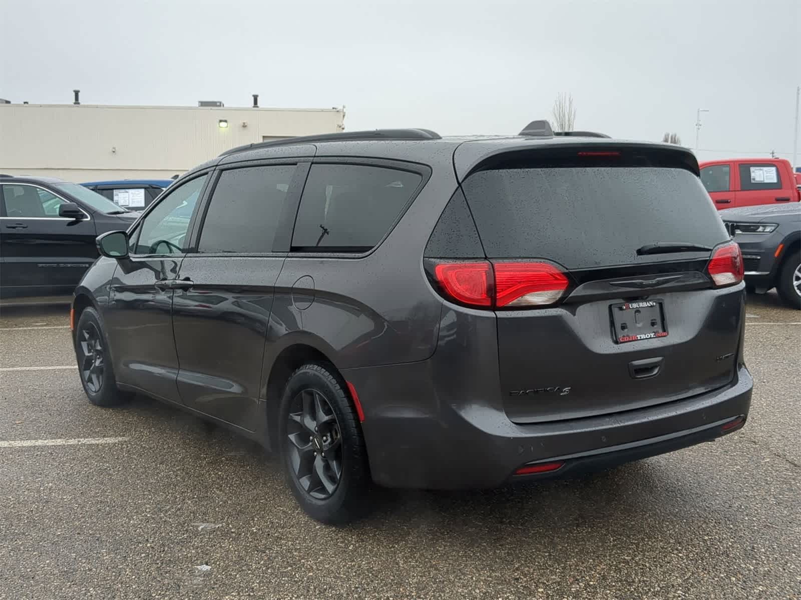 Thumbnail: 2019 Chrysler Pacifica - 12