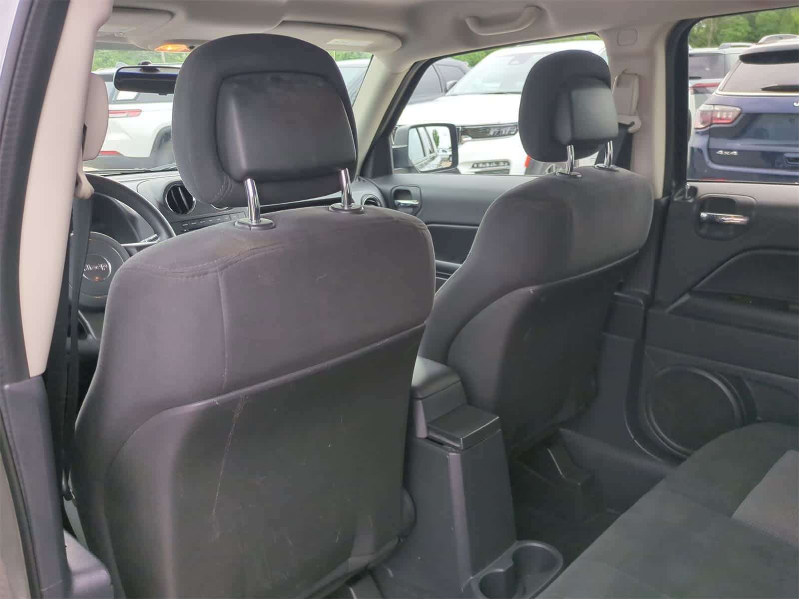 Thumbnail: 2012 Jeep Patriot - 16