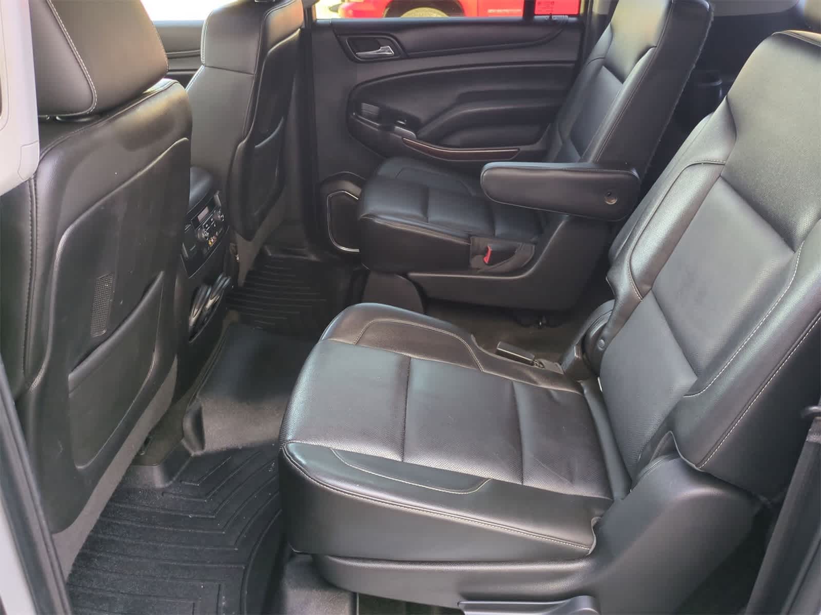 Thumbnail: 2016 GMC Yukon XL - 20