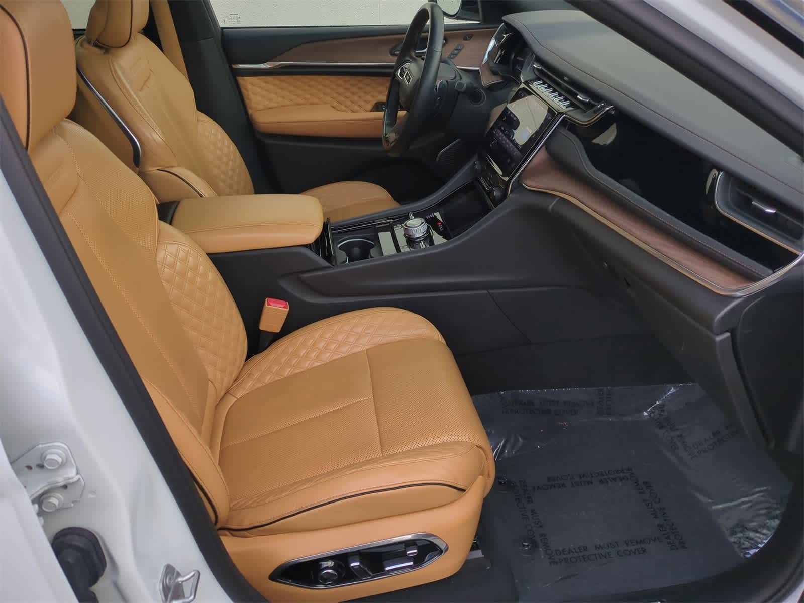 Thumbnail: 2022 Jeep Grand Cherokee L - 22