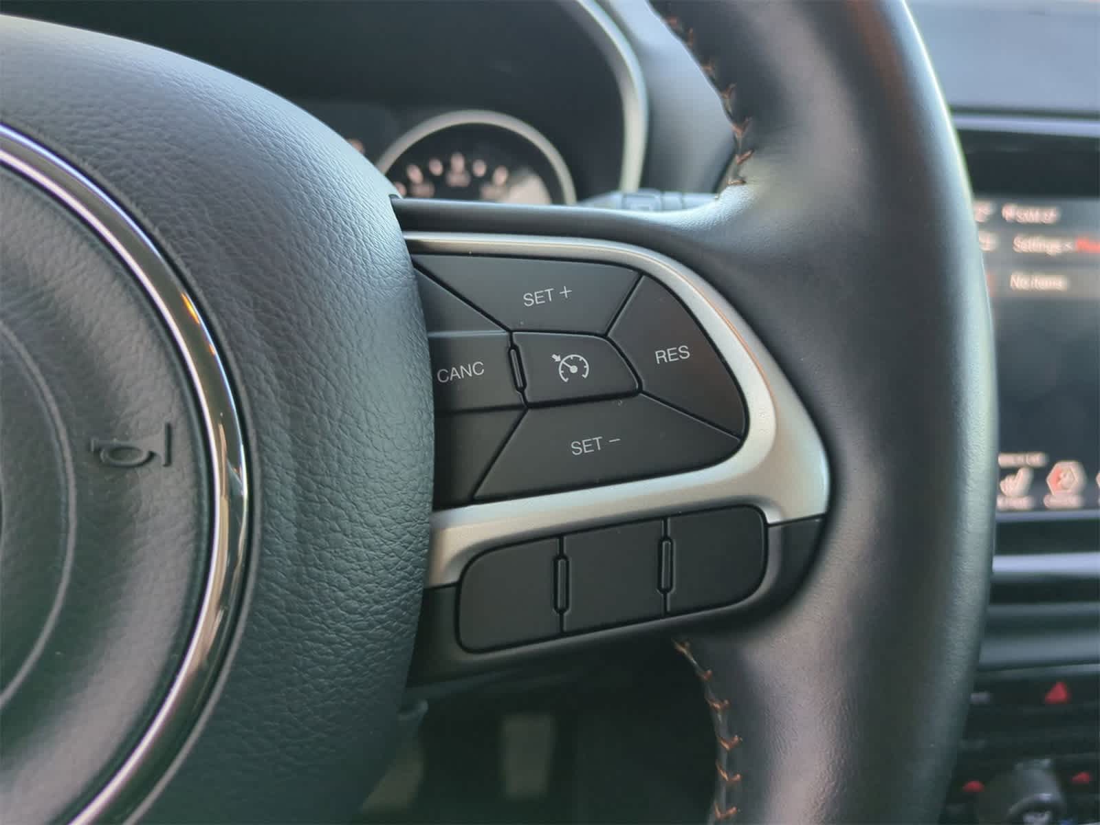 Thumbnail: 2019 Jeep Compass - 24