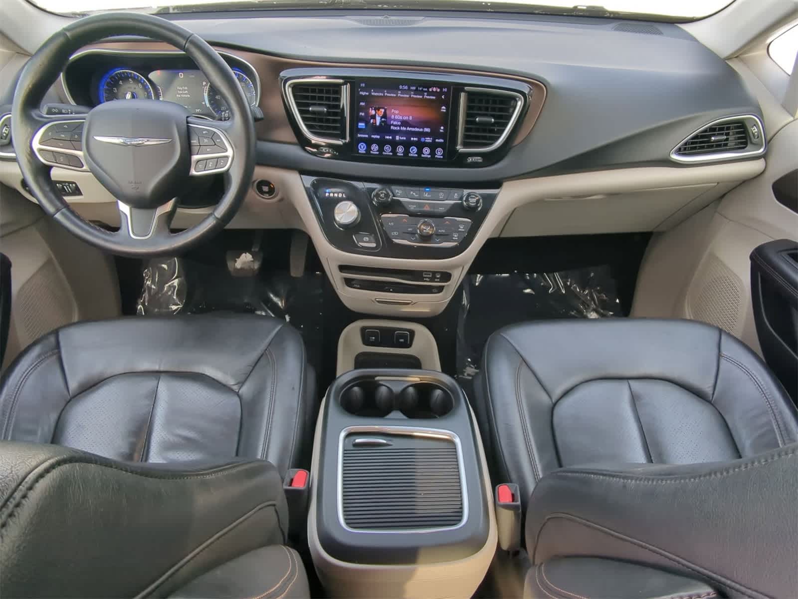 Thumbnail: 2017 Chrysler Pacifica - 22