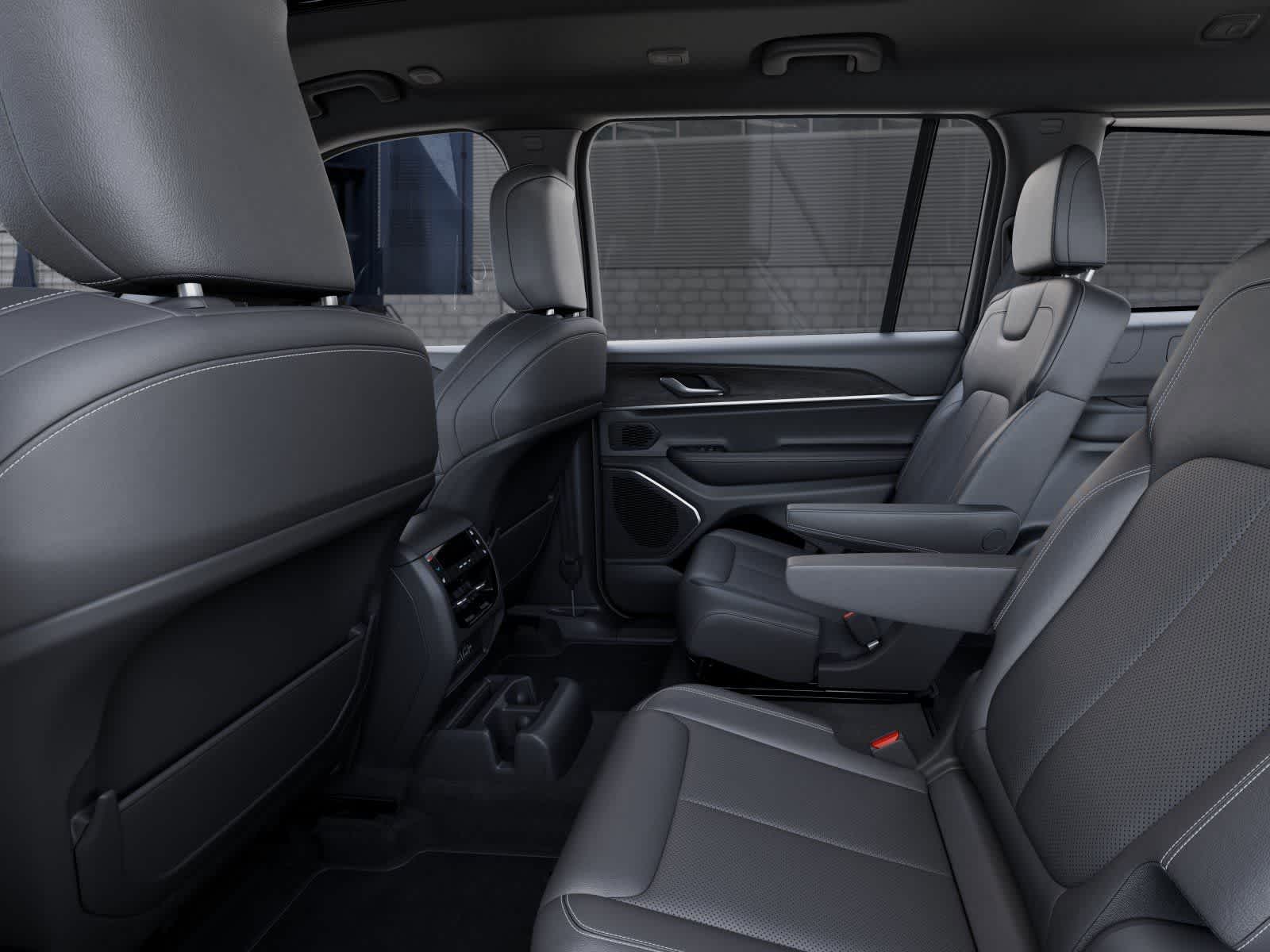 Thumbnail: 2026 Jeep Grand Cherokee L - 23