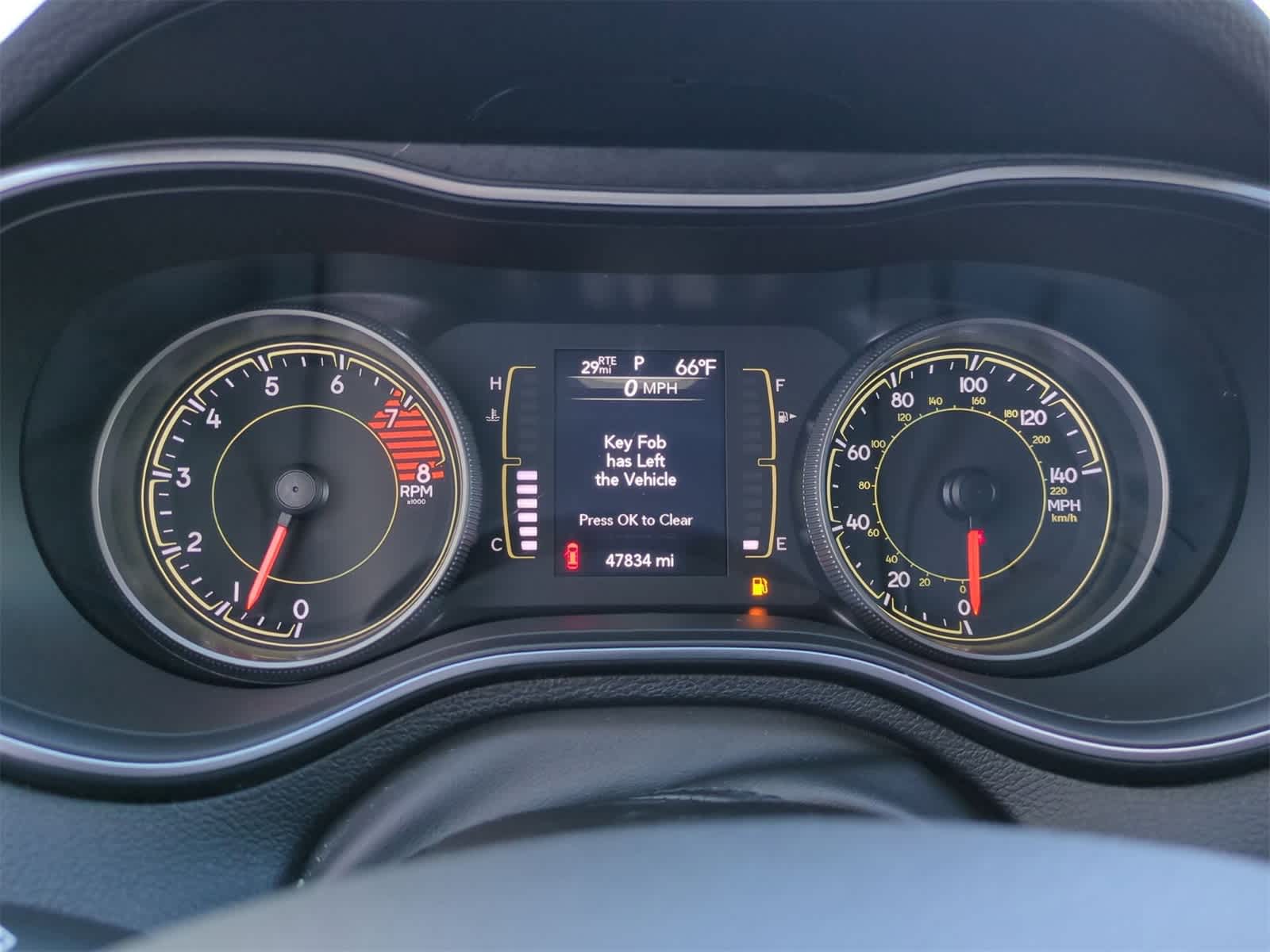 Thumbnail: 2021 Jeep Cherokee - 32