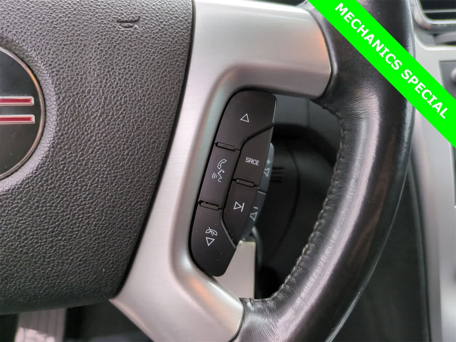 Thumbnail: 2011 GMC Acadia - 22