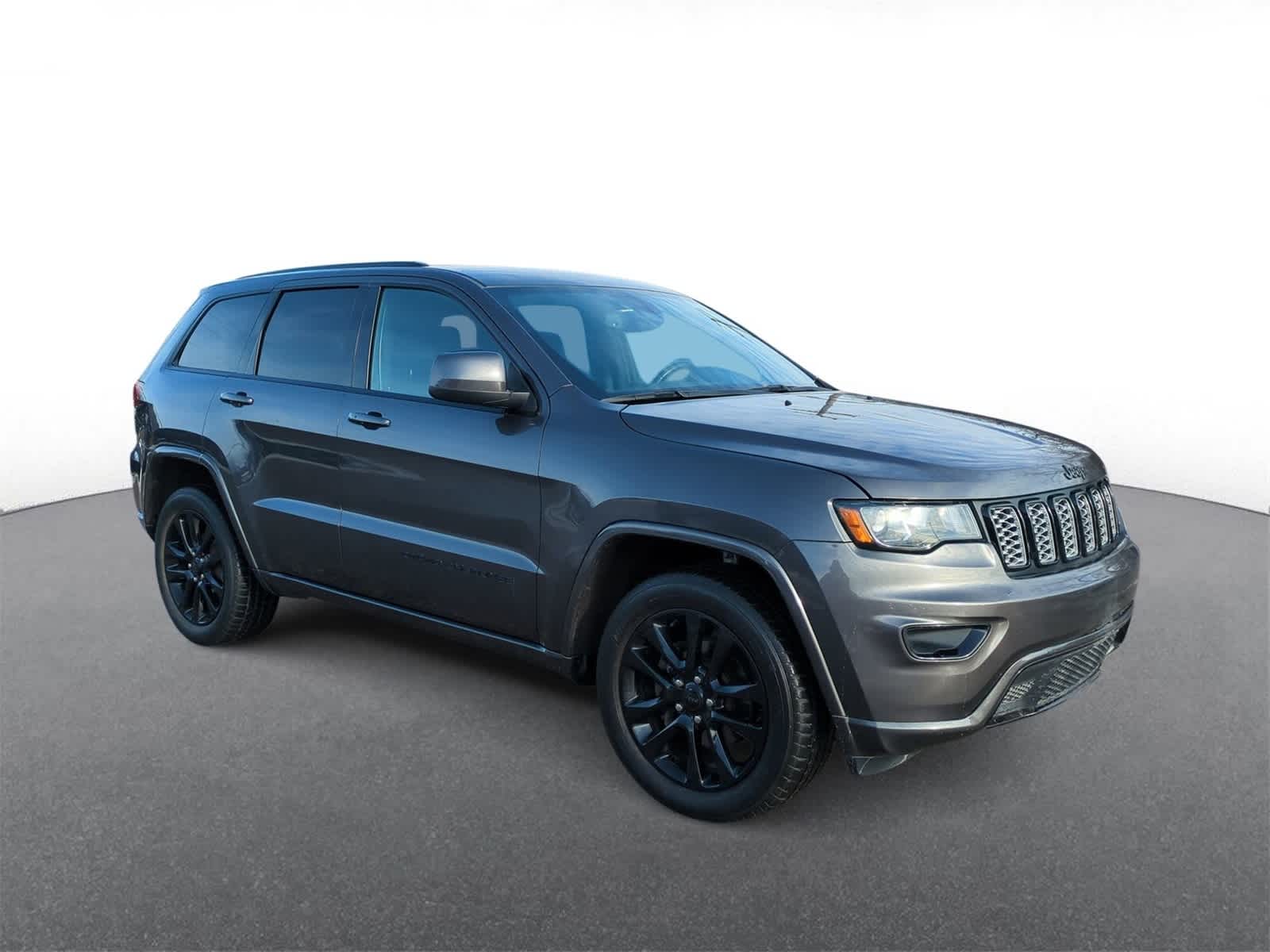 Thumbnail: 2019 Jeep Grand Cherokee - 2