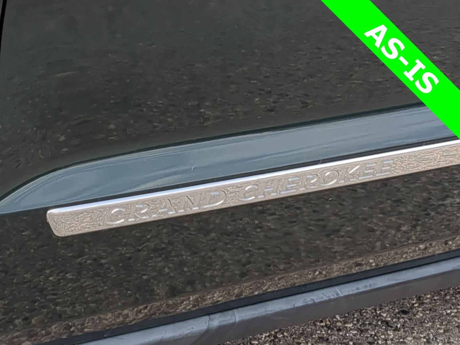 Thumbnail: 2011 Jeep Grand Cherokee - 13