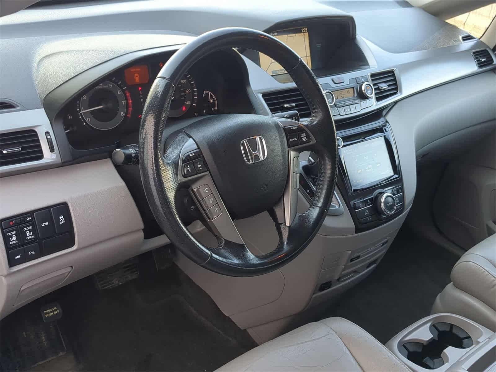 Thumbnail: 2016 Honda Odyssey - 10