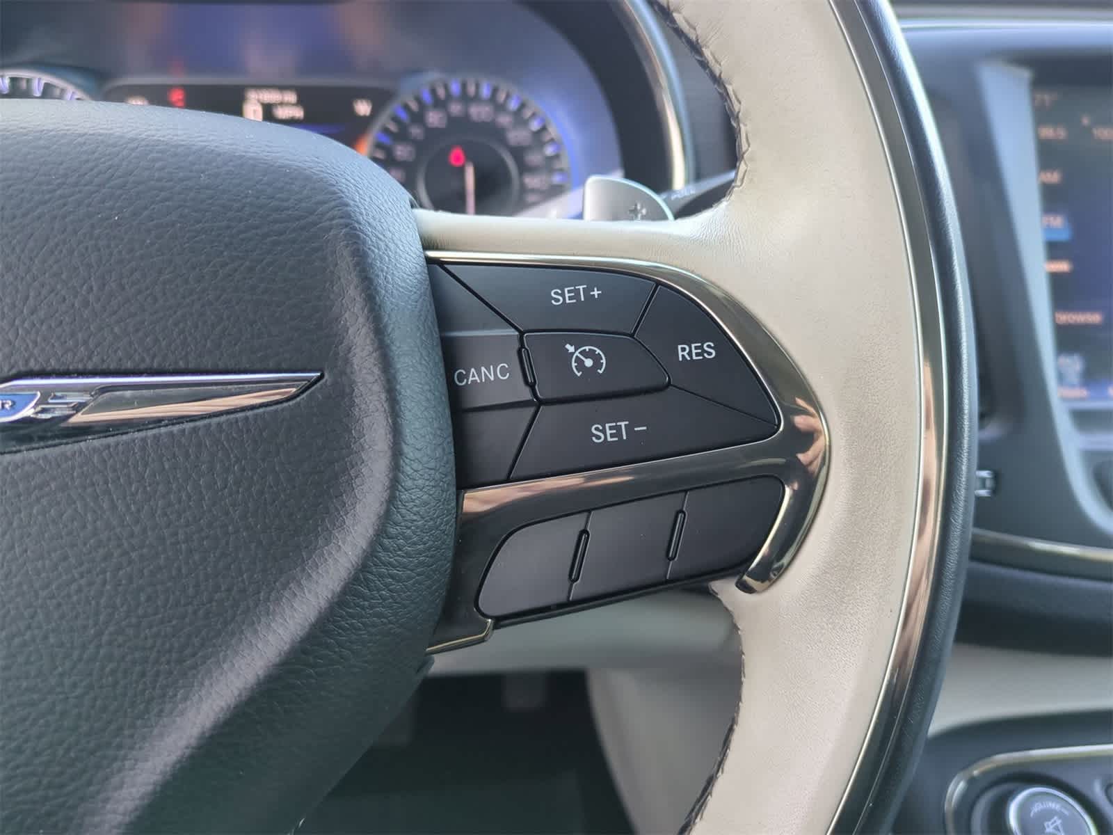 Thumbnail: 2015 Chrysler 200 - 24