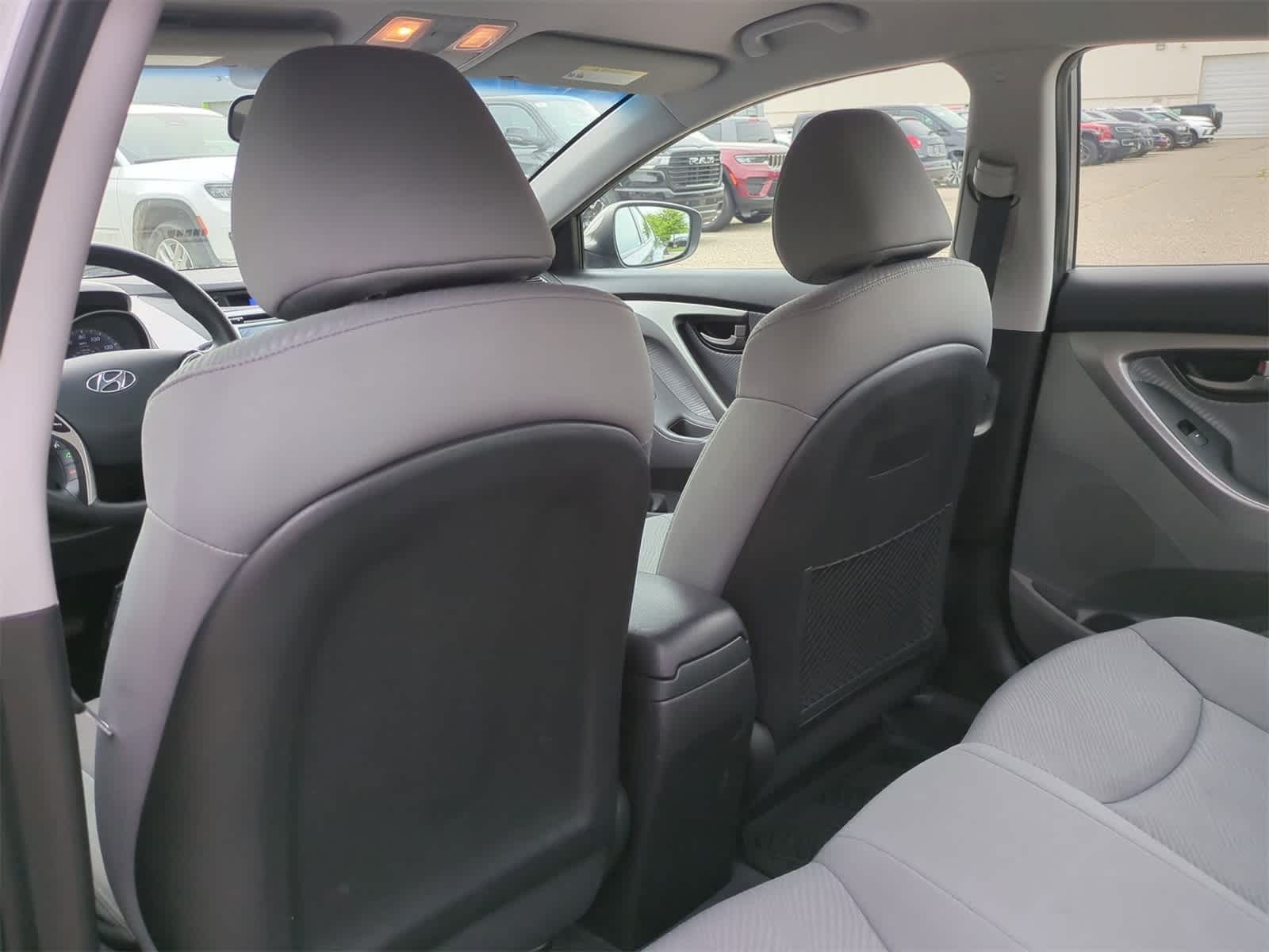 Thumbnail: 2011 Hyundai Elantra - 16