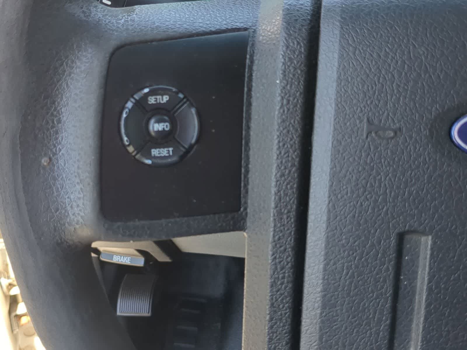 Thumbnail: 2011 Ford Econoline - 23