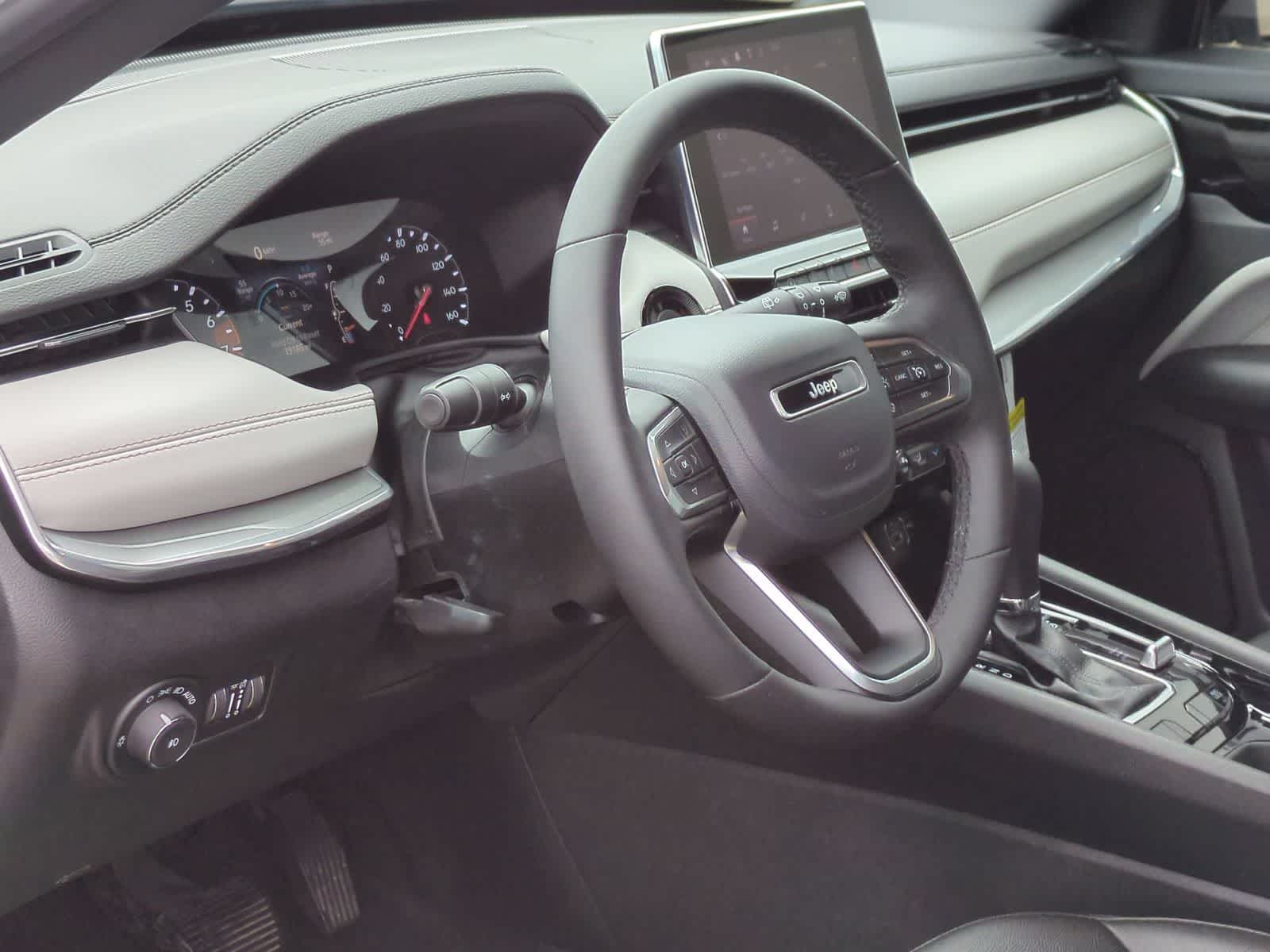 Thumbnail: 2024 Jeep Compass - 10
