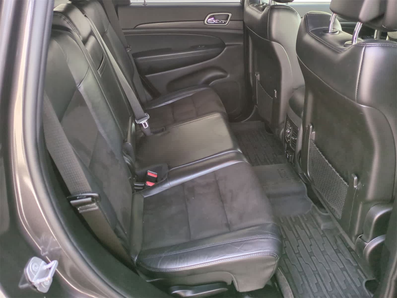 Thumbnail: 2019 Jeep Grand Cherokee - 20