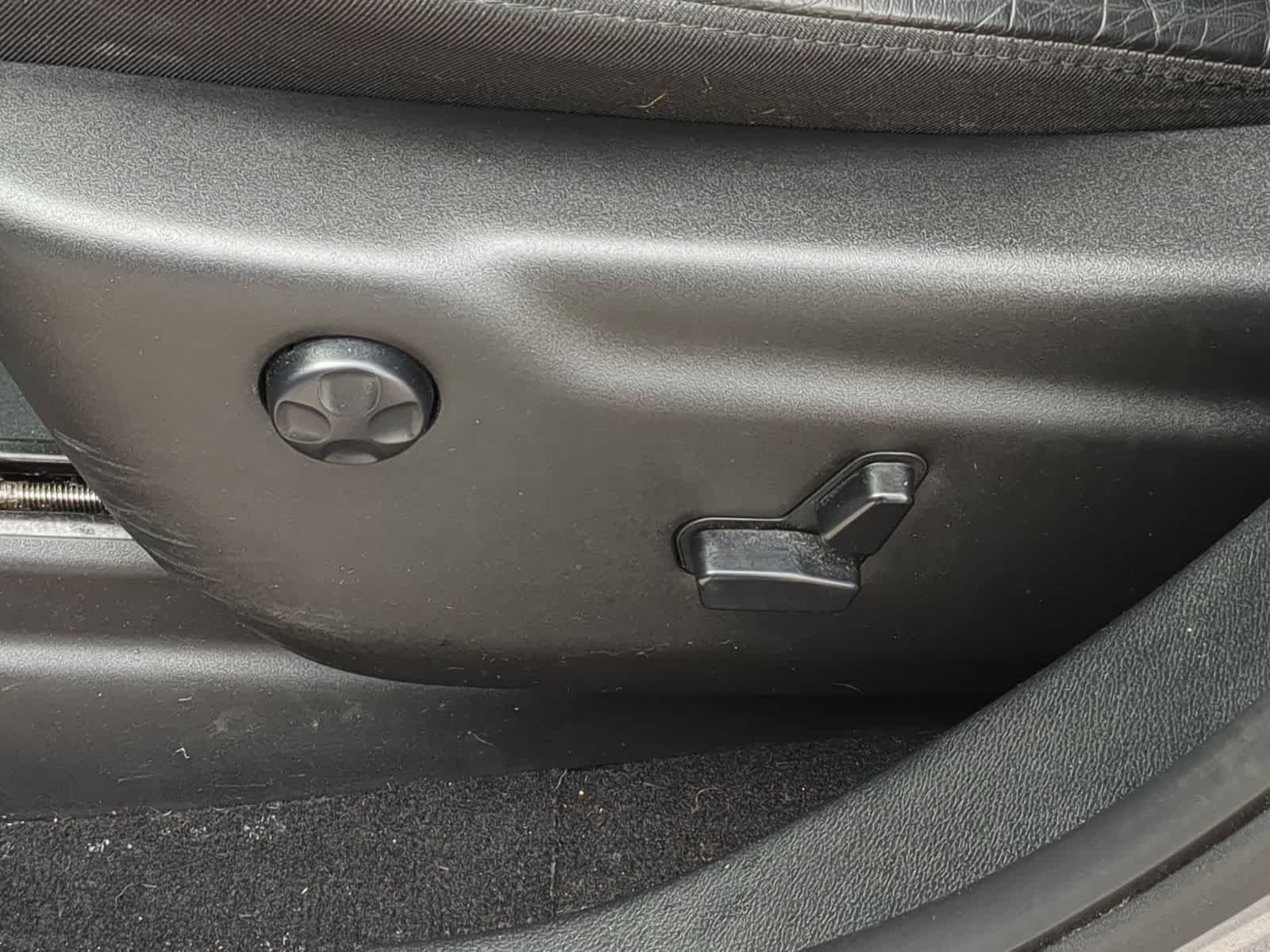 Thumbnail: 2020 Jeep Grand Cherokee - 17