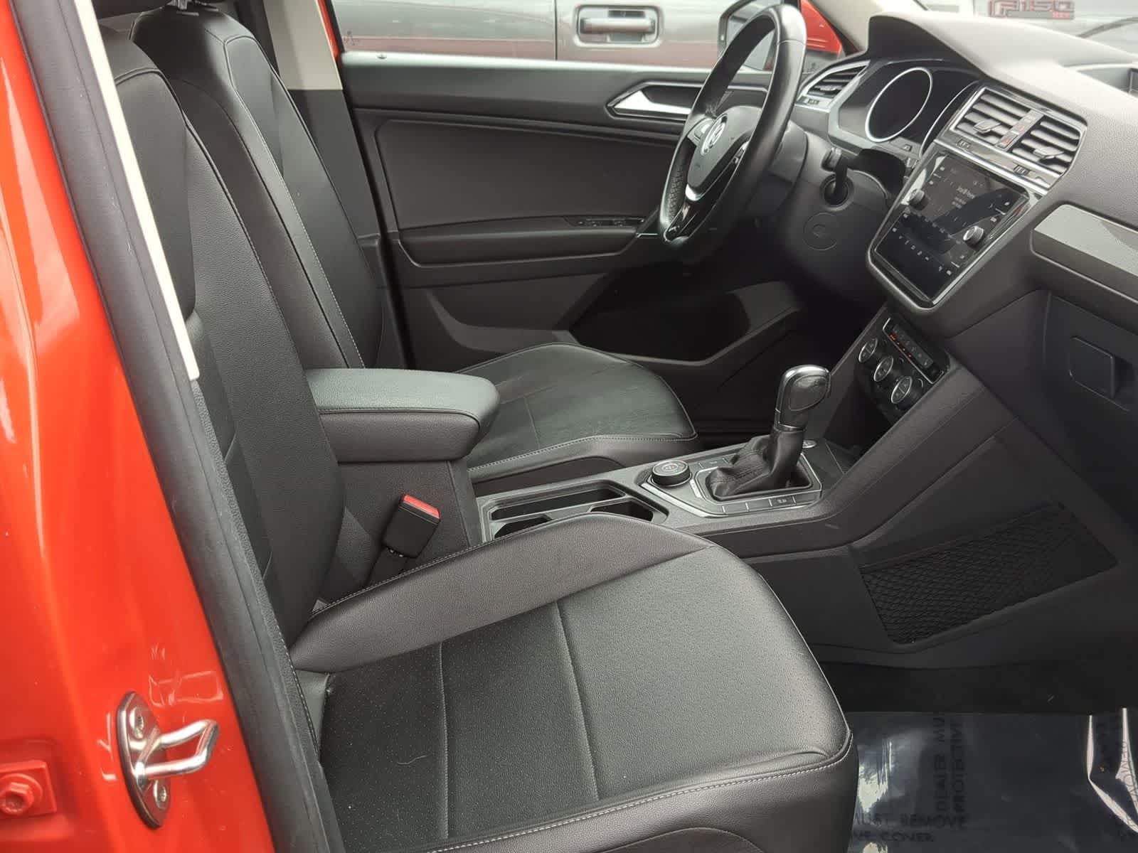 Thumbnail: 2018 Volkswagen Tiguan - 21