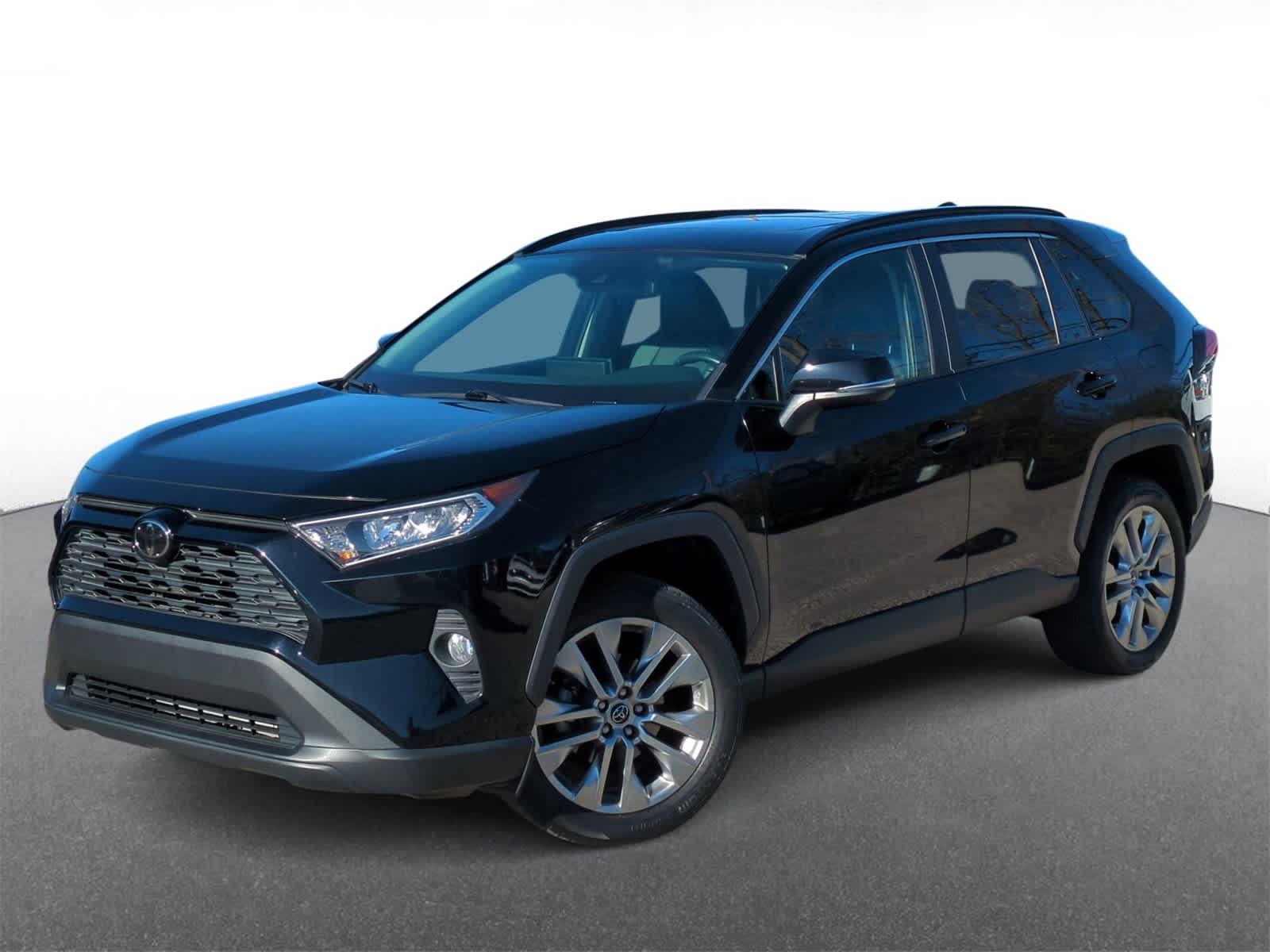 Thumbnail: 2019 Toyota RAV4 - 1