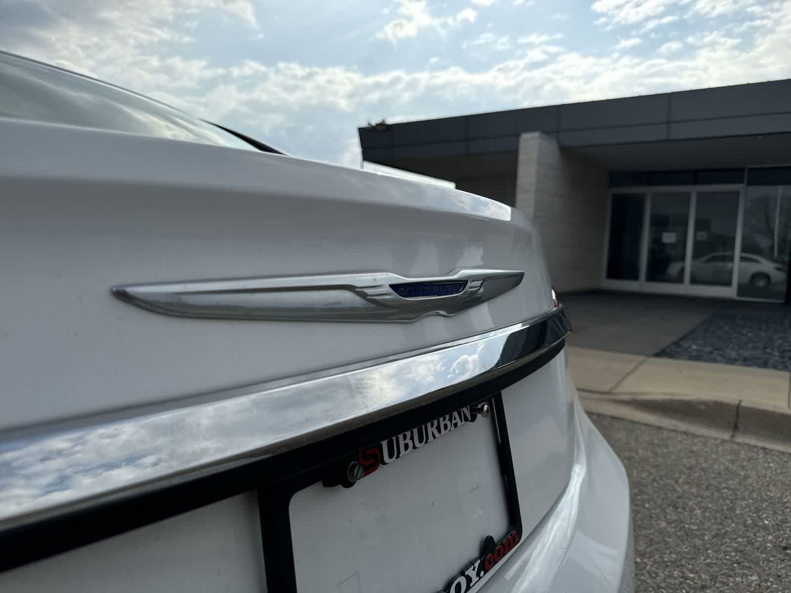 Thumbnail: 2013 Chrysler 200 - 12