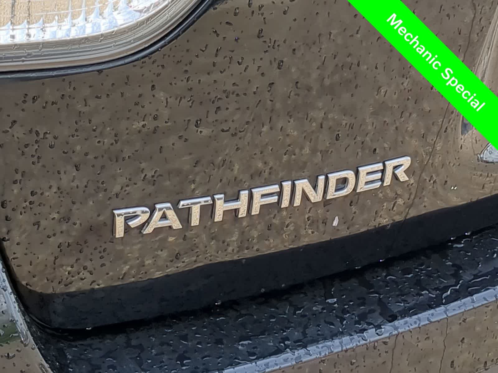 Thumbnail: 2013 Nissan Pathfinder - 13