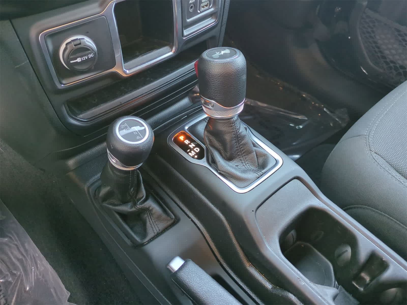 Thumbnail: 2023 Jeep Wrangler - 31