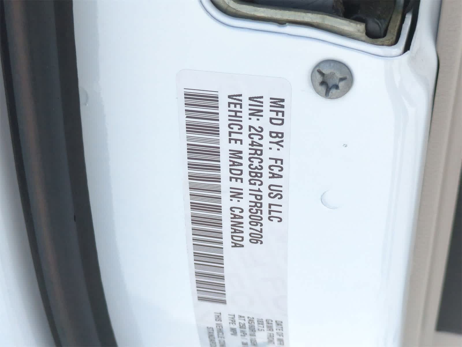 Thumbnail: 2023 Chrysler Pacifica - 35