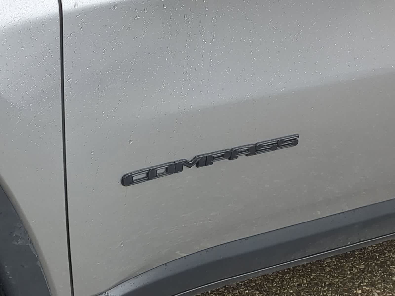 Thumbnail: 2018 Jeep Compass - 13