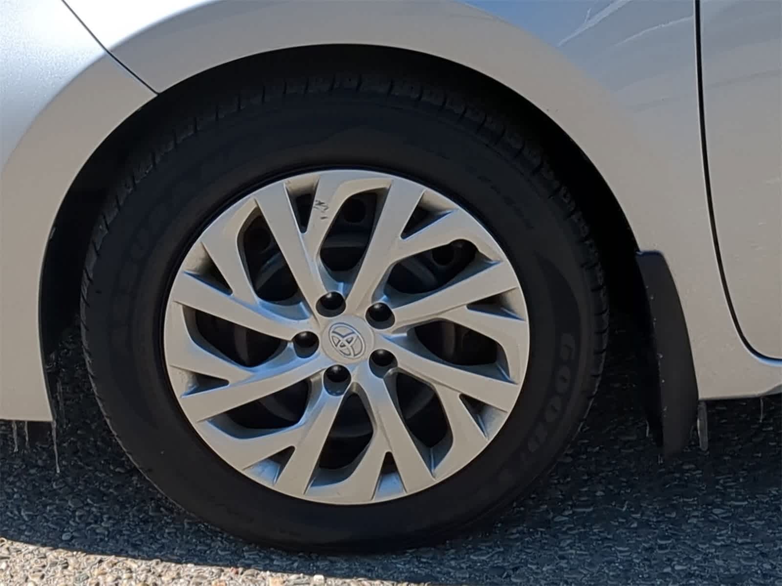 Thumbnail: 2019 Toyota Corolla - 21