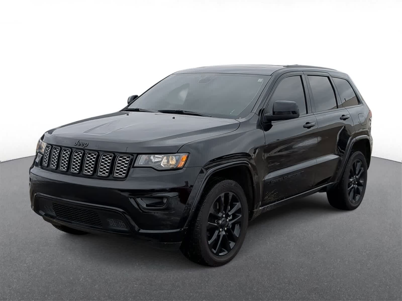 Thumbnail: 2022 Jeep Grand Cherokee - 4