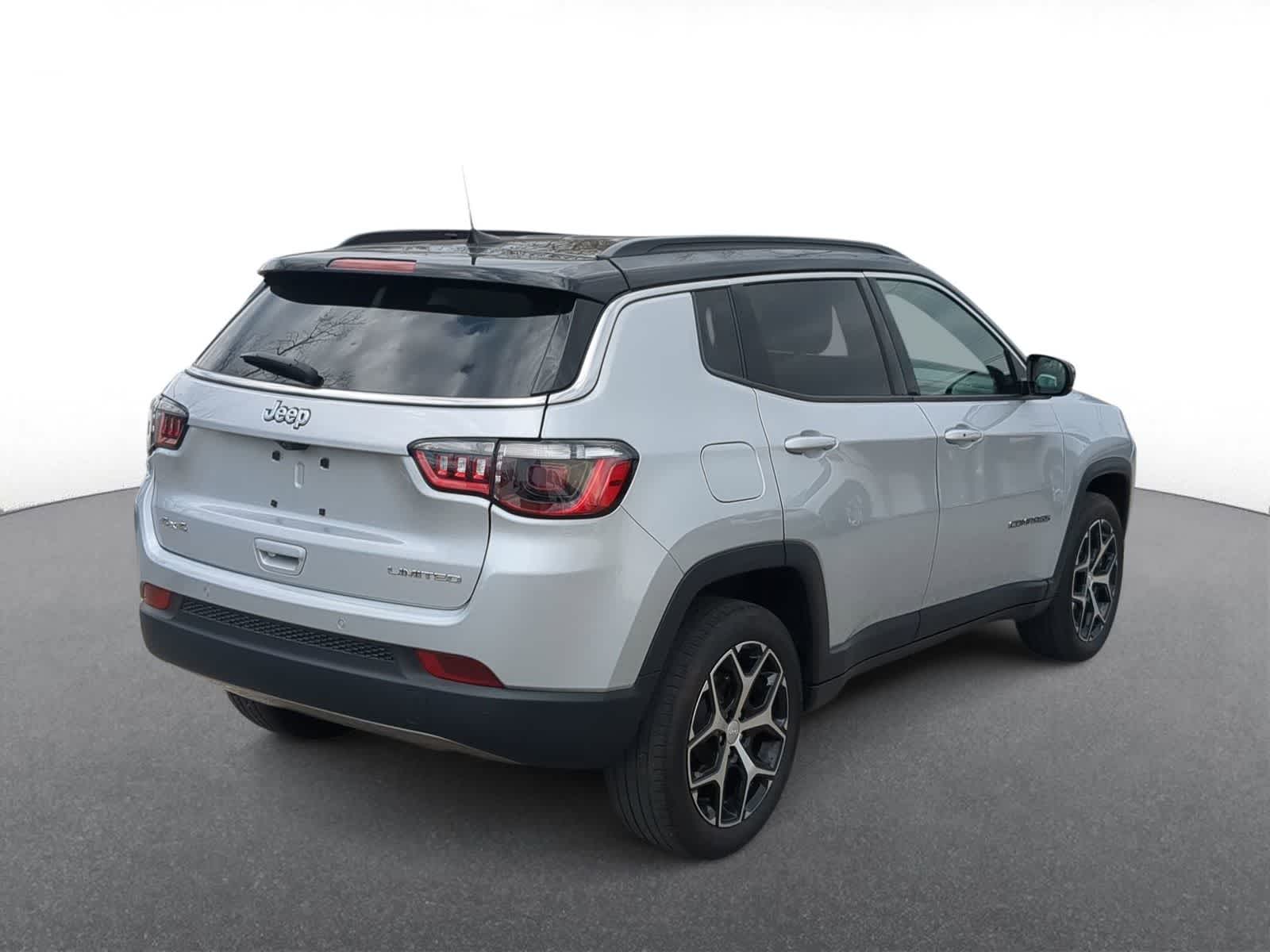 Thumbnail: 2024 Jeep Compass - 8