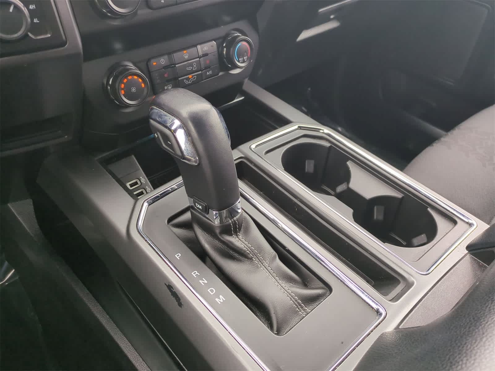 Thumbnail: 2019 Ford F-150 - 32